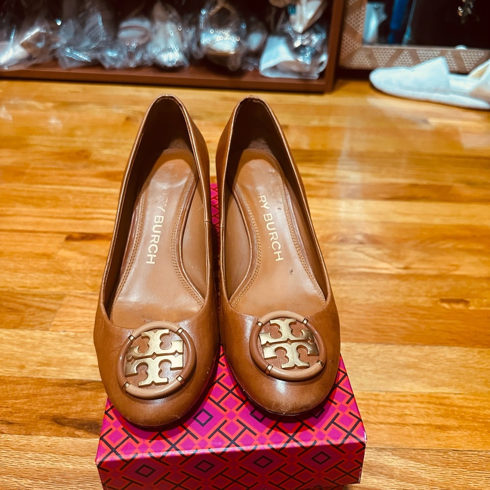 Tory Burch Tan Leather Loafers